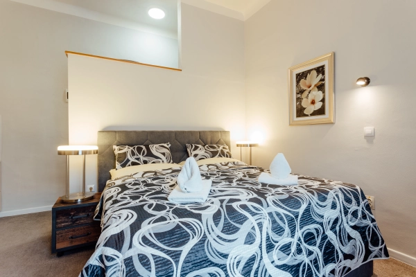 (4) Apartmán