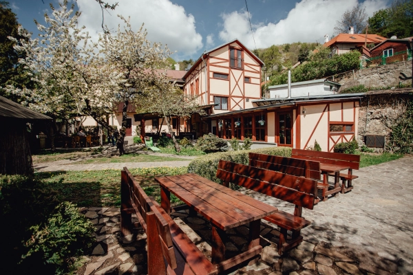 Botanický dvor